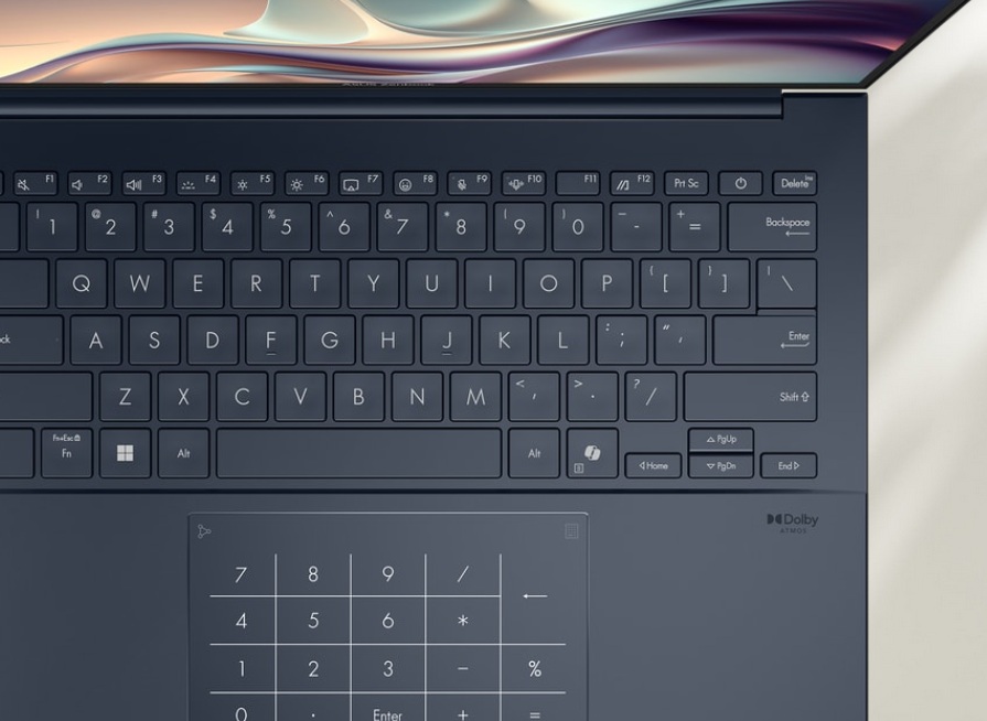 obrázek klávesnice a touchpad