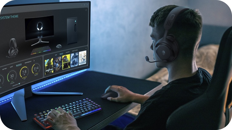 obrázok headset Dell Alienware Pro na hlave hráča pri PC