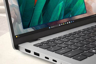 obrázek notebook Dell Pro 13 Plus PB13250 detail konektory