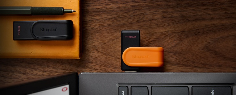 USB flashdisk Kingston DataTraveler EXODIA S