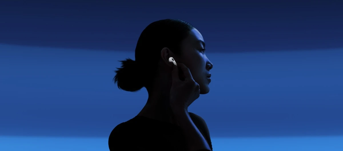bezdrátová sluchátka Apple AirPods 4