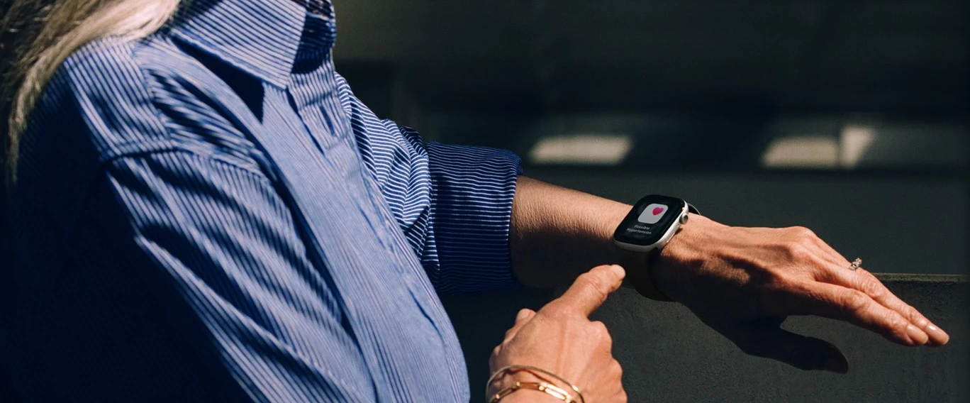 Apple Watch Series 11 na ruce