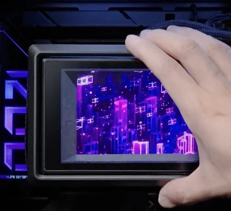 ASUS ROG Ryuo IV SLC 360 ARGB s AMOLED displejem