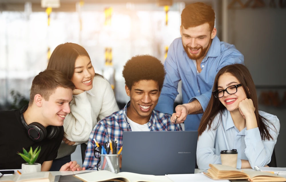 ASUS Vivobook 16 X1607AA