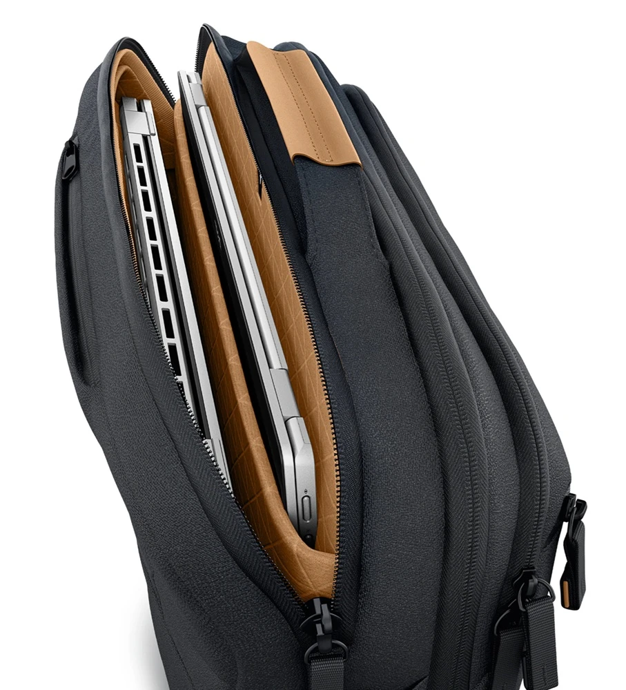 Dell Ecoloop Premium Briefcase CC7625 přihrádky