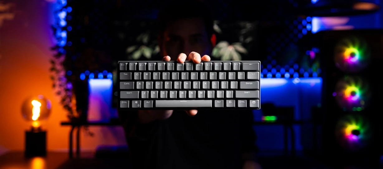 herní klávesnice Endorfy Thock V2 Compact