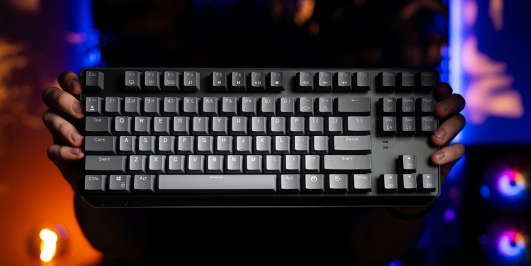 herní klávesnice Endorfy Thock V2 TKL