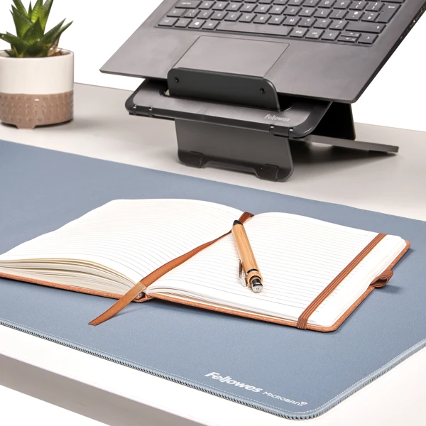 Fellowes BREYTA podložka na stůl modrá