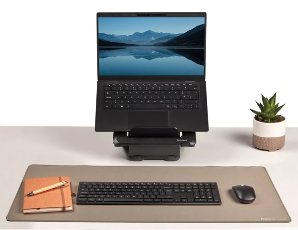 Fellowes BREYTA podložka na stůl písková