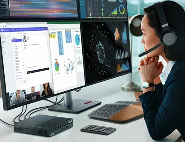 Mini PC Lenovo ThinkCentre M90q při práci