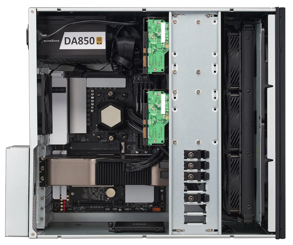 Serverové šasi SilverStone RM51 v provedení 5U rackmount