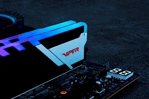 paměť Patriot Viper Venom RGB