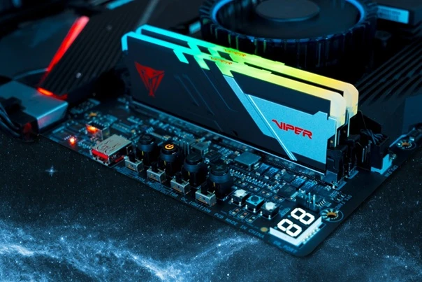 paměť Patriot Viper Venom RGB