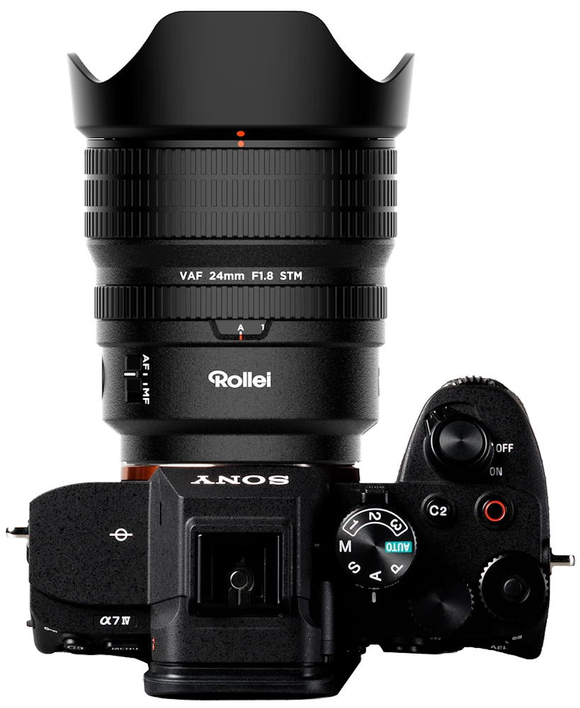 fotoaparat-s-objektivem