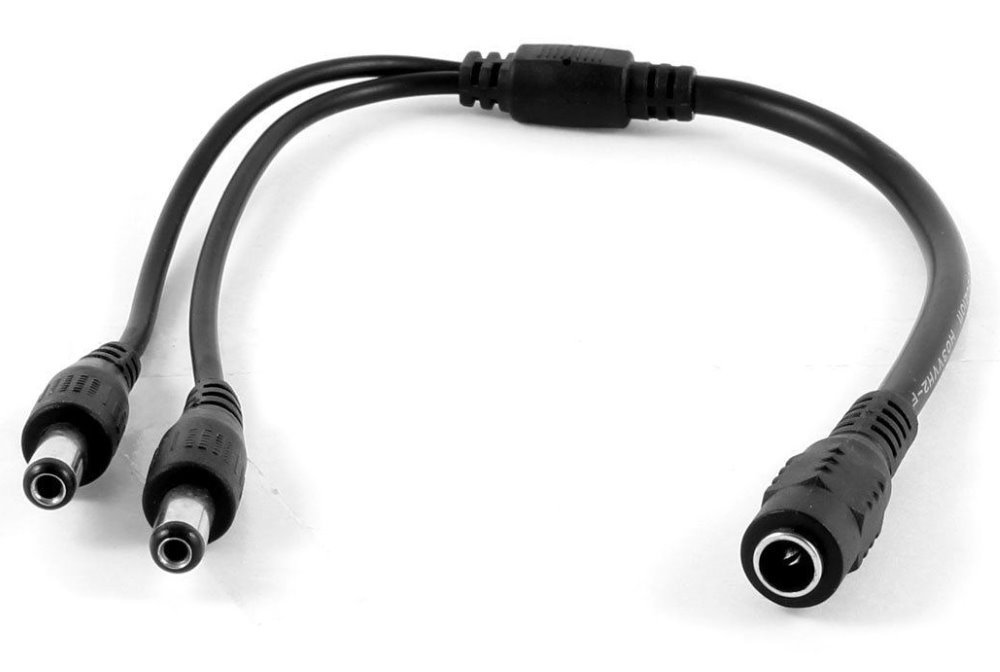 Napájecí kabel s dvěma napájecími JACK konektory (2,1mm) pro kamery a přípojnou JACK samice